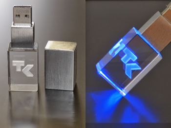 Memoria USB cristal - 3d3.jpg